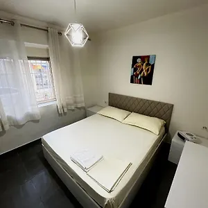 apt-ax-central.hotels-in-tirana.com/